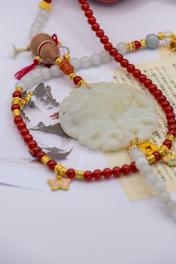LING FEI – Traditionelle chinesische Jade-Halskette