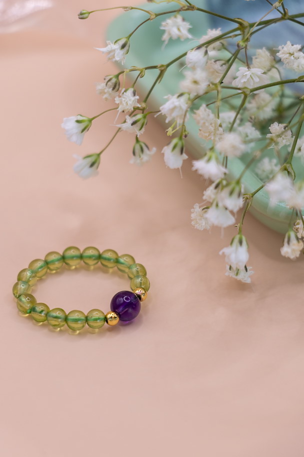 Zi Han – Ring aus Natürlichem Peridot & Amethyst