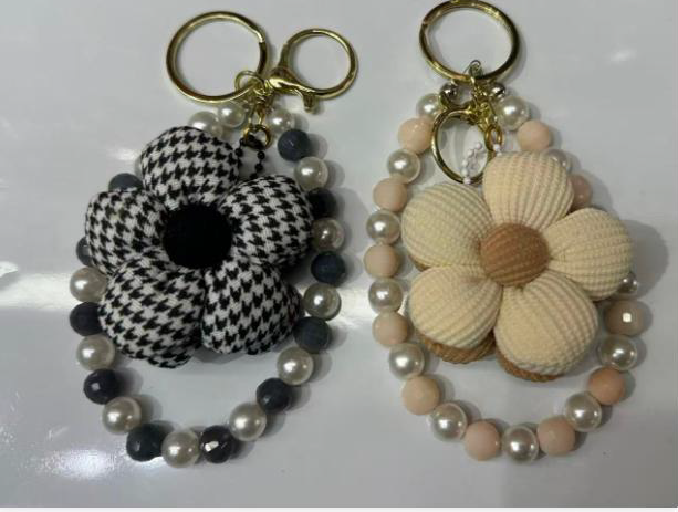 Taschenanhänger ALESSIA PEARL BLOSSOM