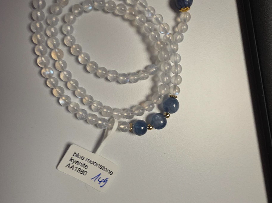 Armband mit blauen Mondstein und Kyanit