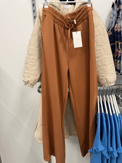 Hose VIVIANNE COZY LUXE in braun